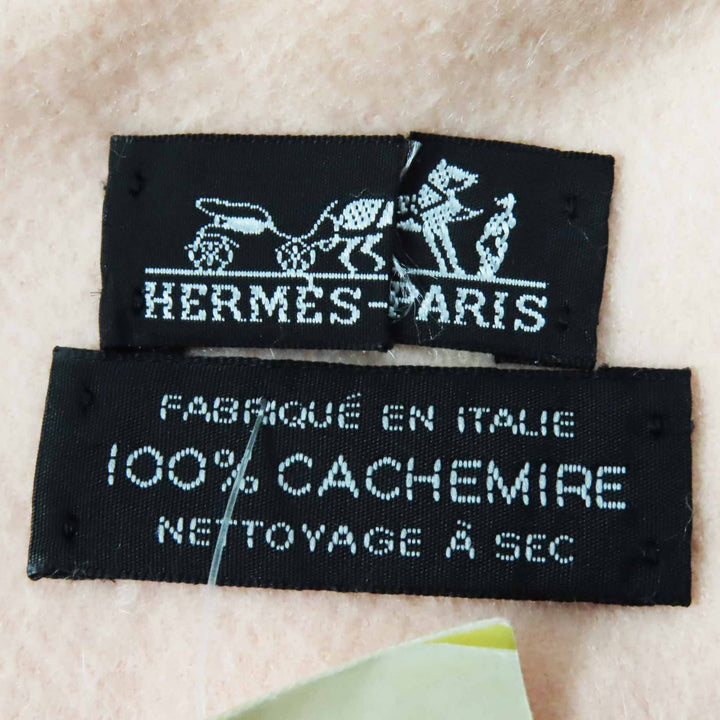 Very Good HERMES shawl Extra large with embroidered logo pink cashmere Women