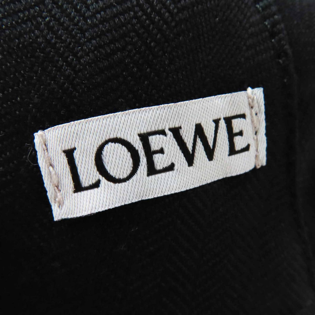 Pristine LOEWE hat Anagram leather patch black Lamb leather Women