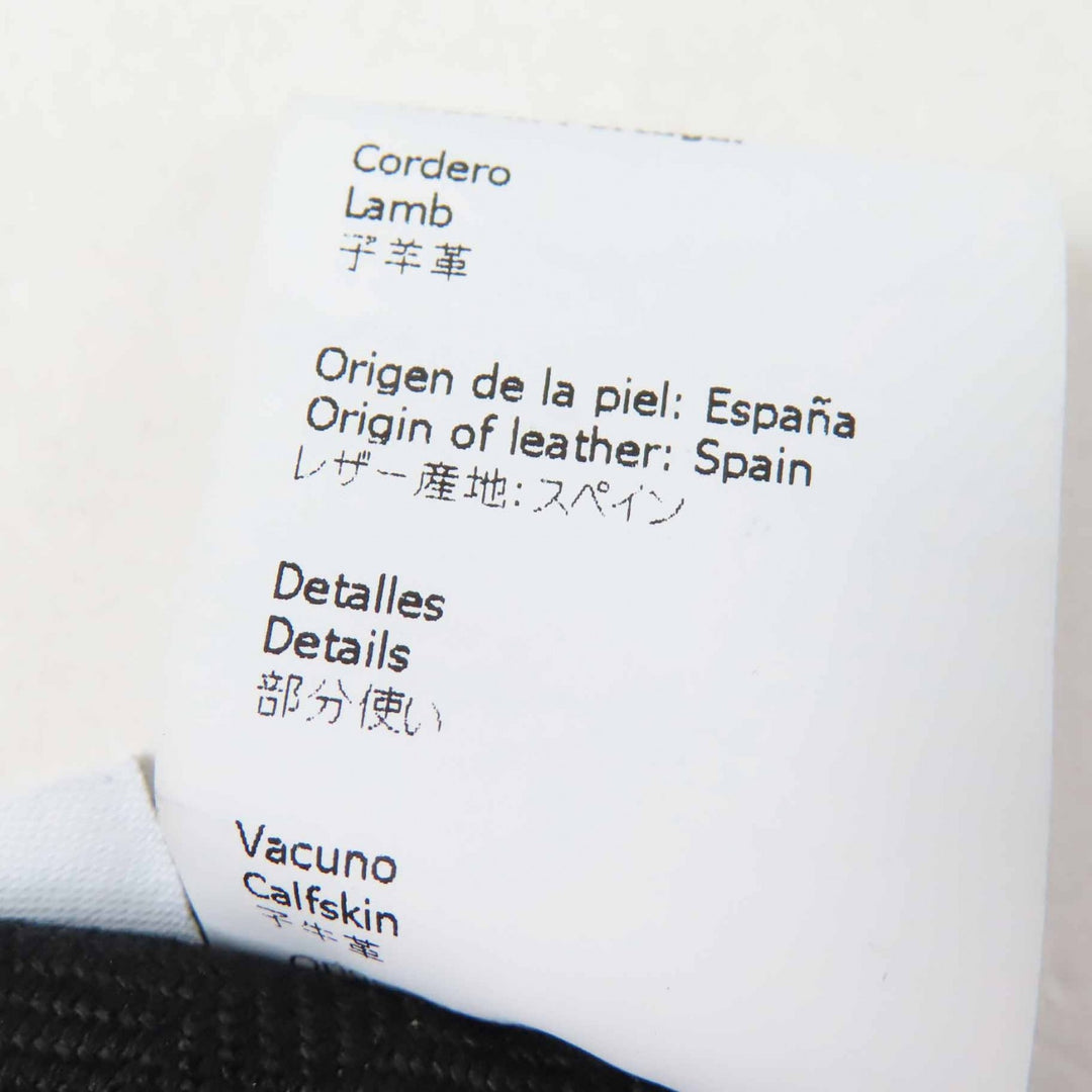 Pristine LOEWE hat Anagram leather patch black Lamb leather Women