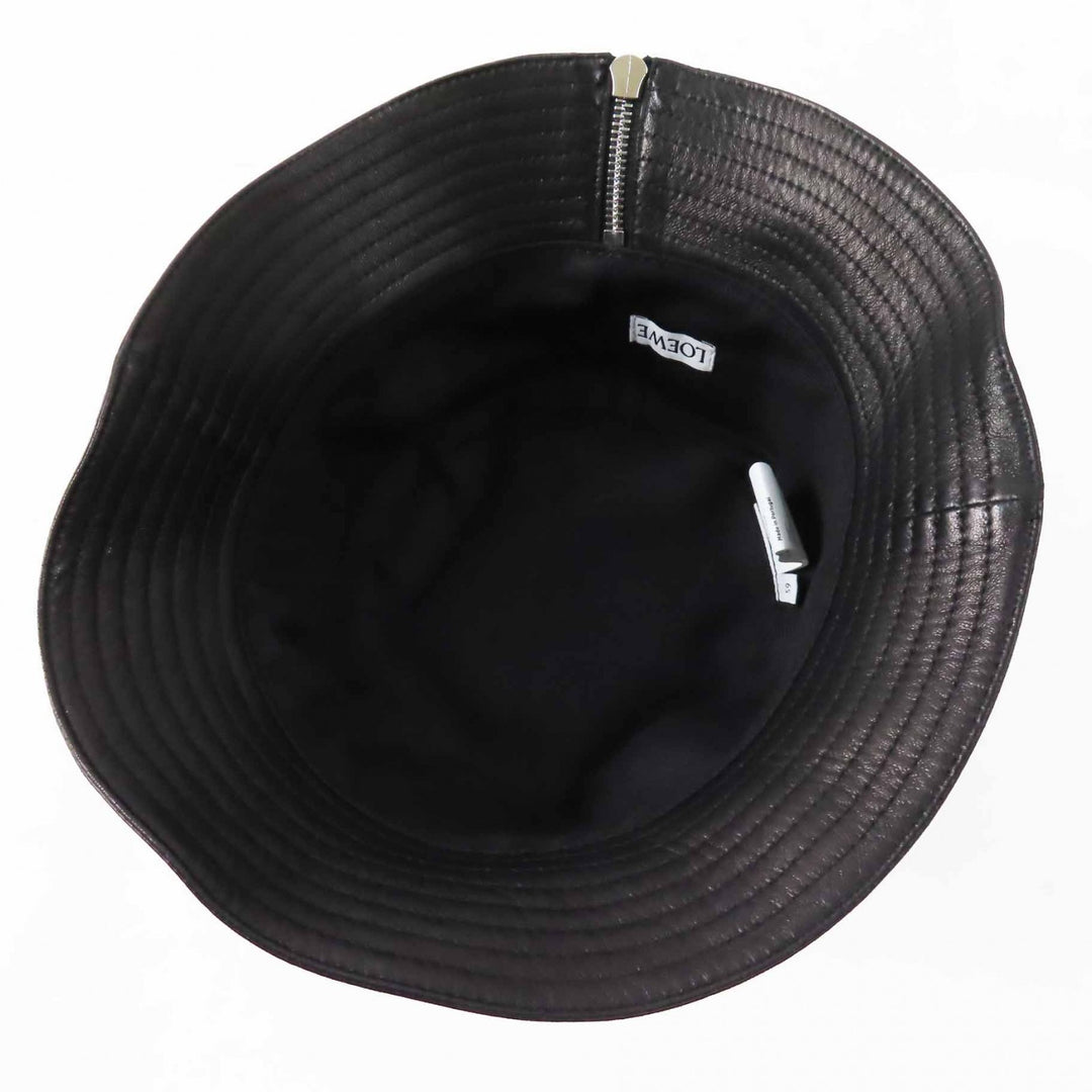 Pristine LOEWE hat Anagram leather patch black Lamb leather Women