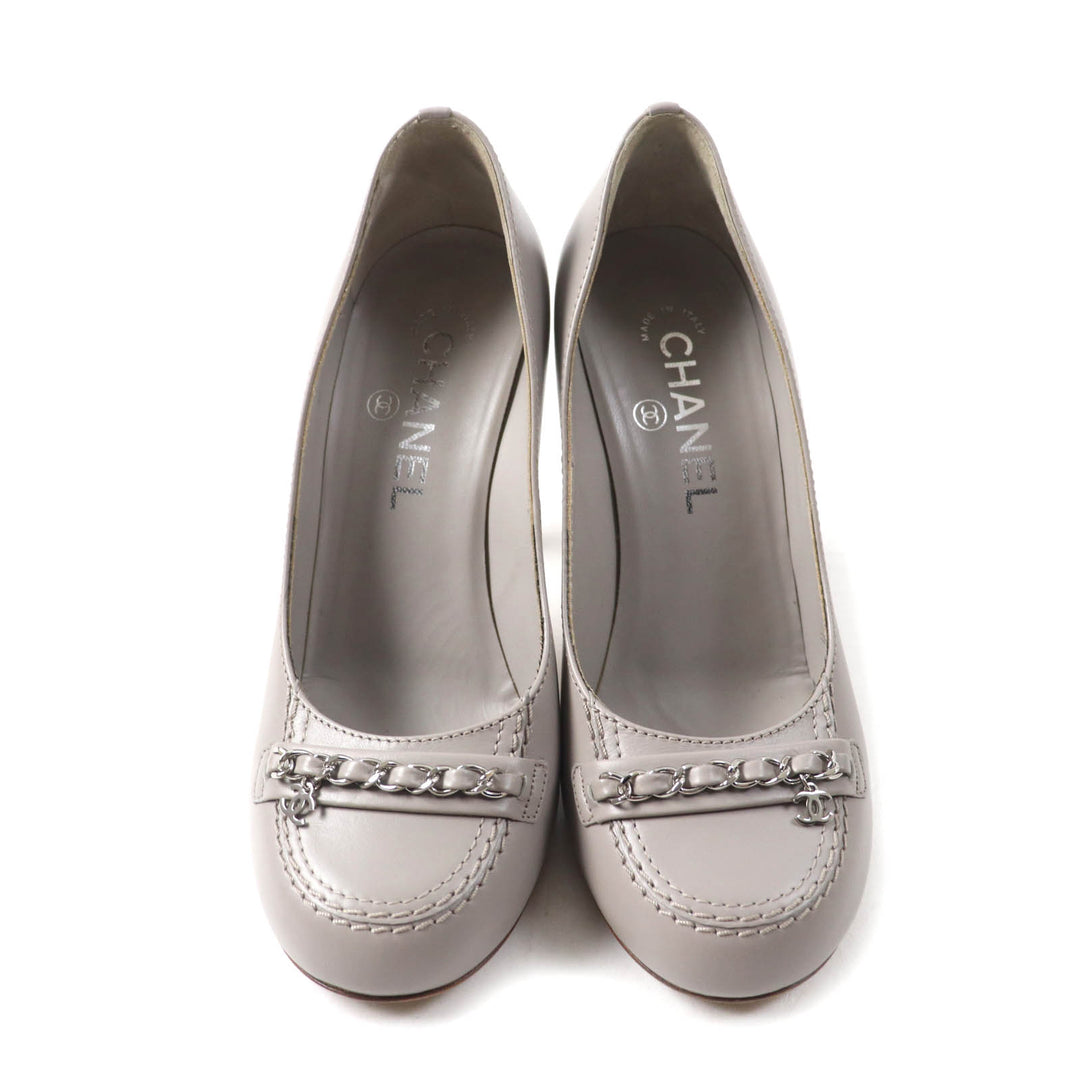Great CHANEL pumps COCO MarkChain decorated round toe gray leather Women 36.5