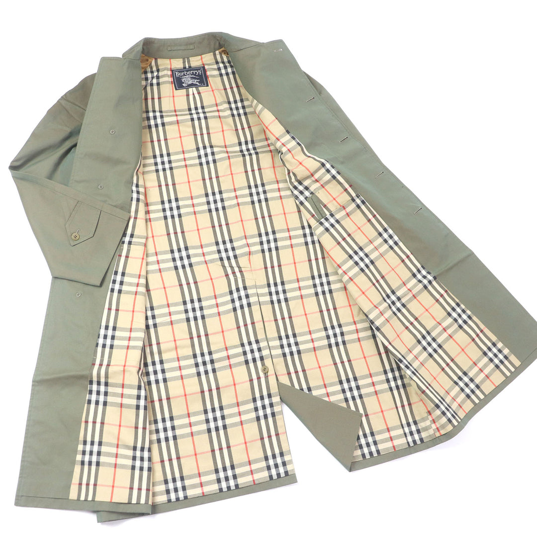 Great Burberrys coat Long with Nova check pattern on the inside iridescent mens