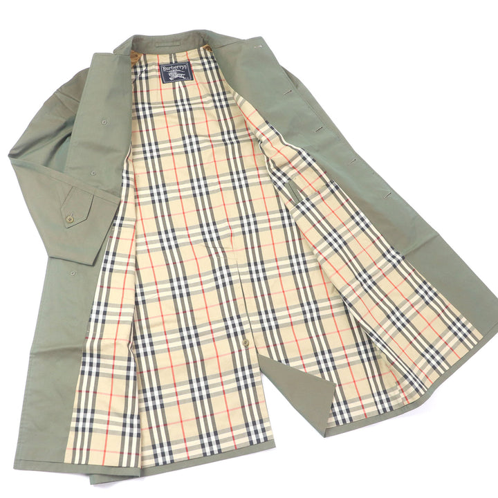 Great Burberrys coat Long with Nova check pattern on the inside iridescent mens