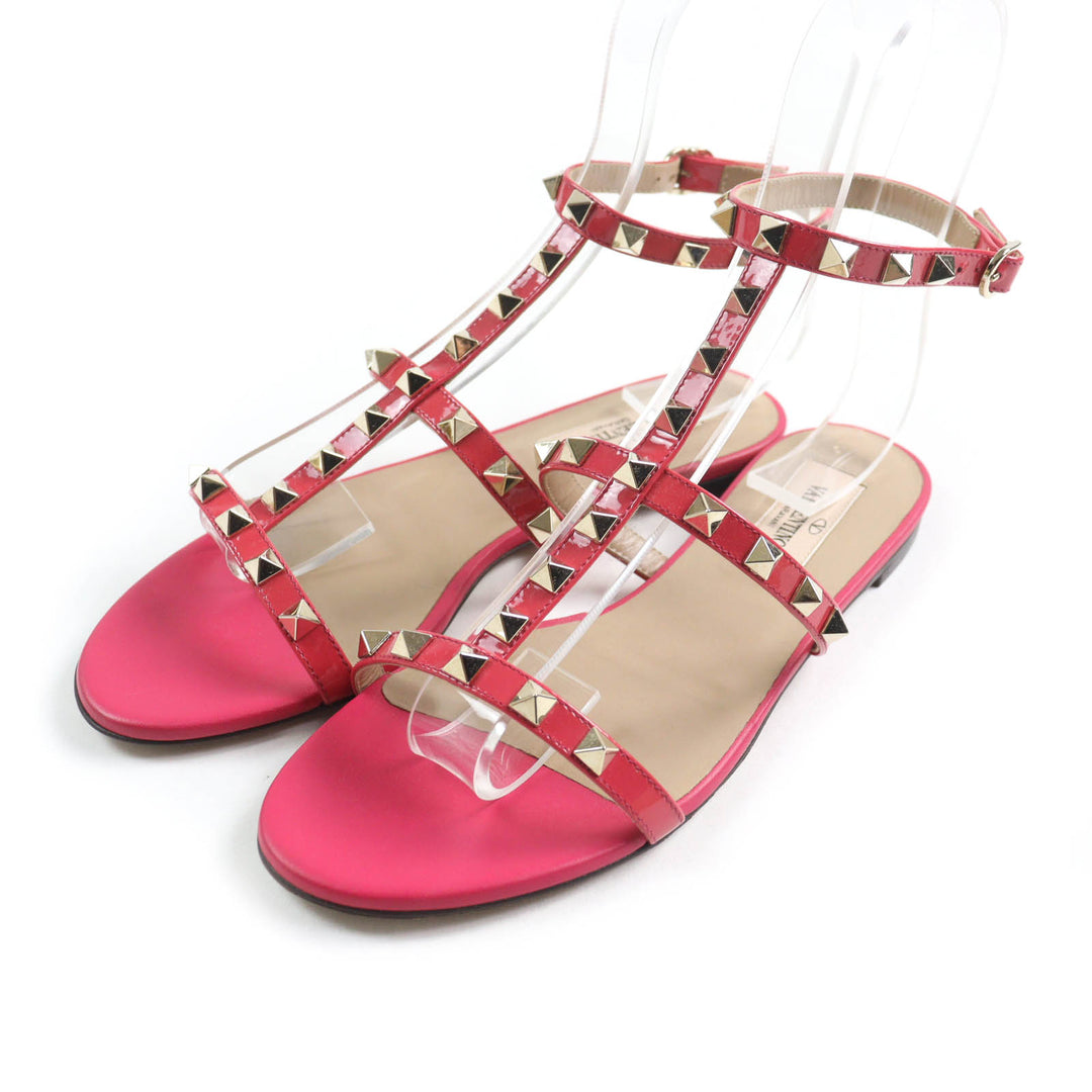 Excellent Valentino Garavani Sandals Rockstud ankle strap patent leather pink