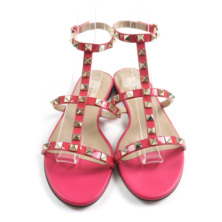 Excellent Valentino Garavani Sandals Rockstud ankle strap patent leather pink