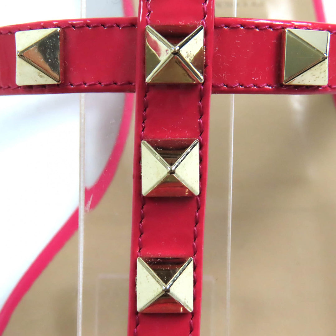 Excellent Valentino Garavani Sandals Rockstud ankle strap patent leather pink