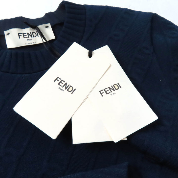 Pristine FENDI knit FF logo Crew neck Cropped length Long sleeves Navy Women 40