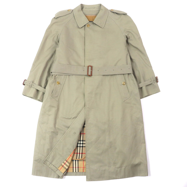 Very Good Burberrys Stainless collar coat with liner, concealed placket mens