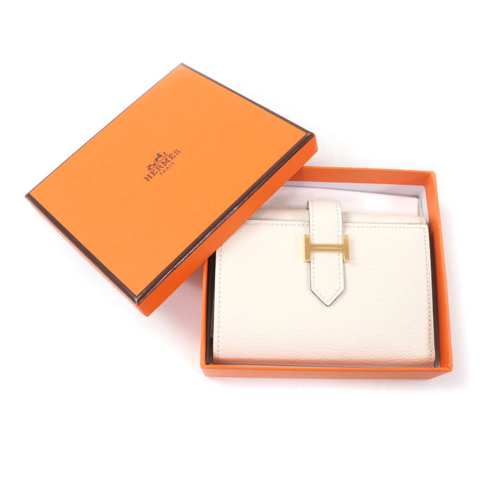 Pristine HERMES Tri-fold wallet Bearn combine Shave Women