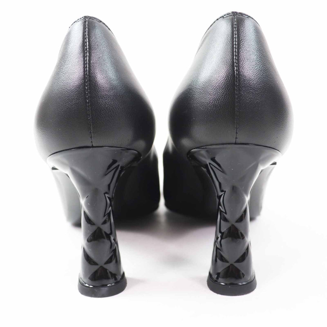 Great CHANEL pumps Matelassehir COCO Mark black leather Women 36 G40154