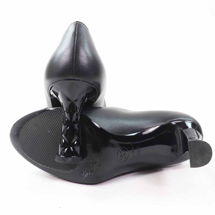 Great CHANEL pumps Matelassehir COCO Mark black leather Women 36 G40154