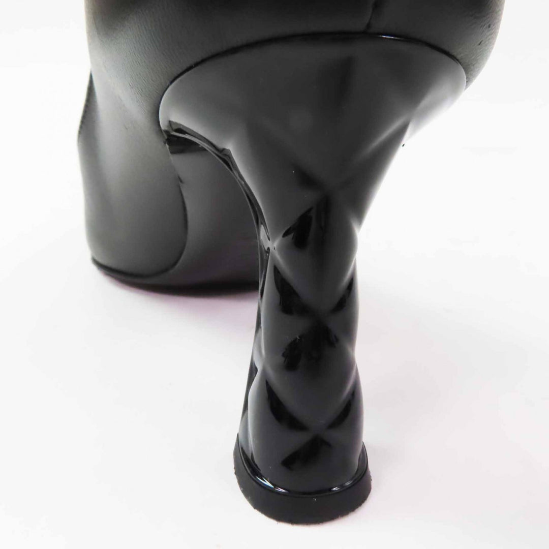 Great CHANEL pumps Matelassehir COCO Mark black leather Women 36 G40154
