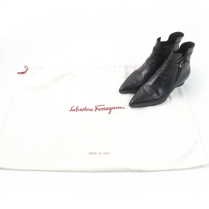 Great Salvatore Ferragamo short boots With Gancini Metal black leather Women