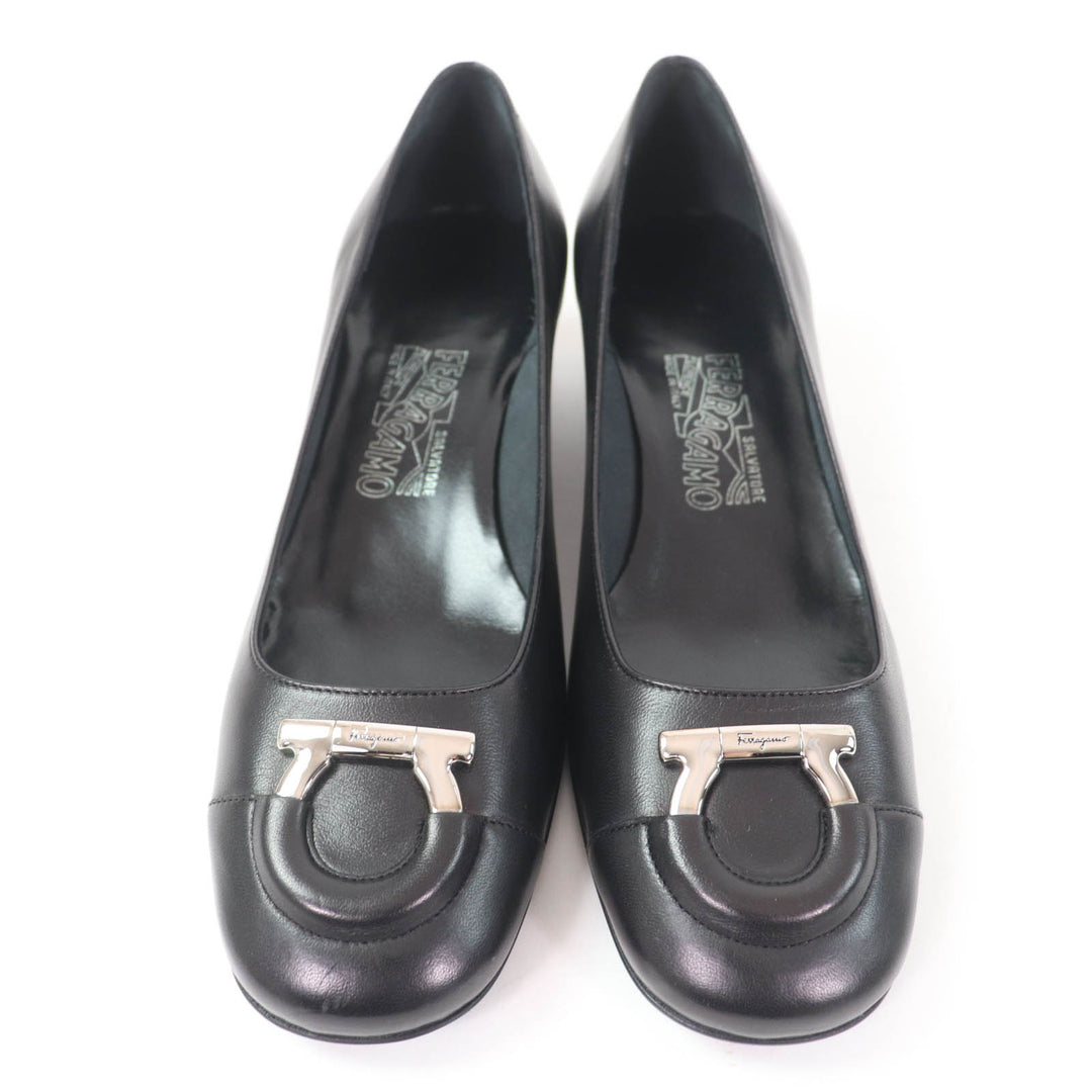 Excellent Salvatore Ferragamo pumps With Gancini Metal black leather Women 8