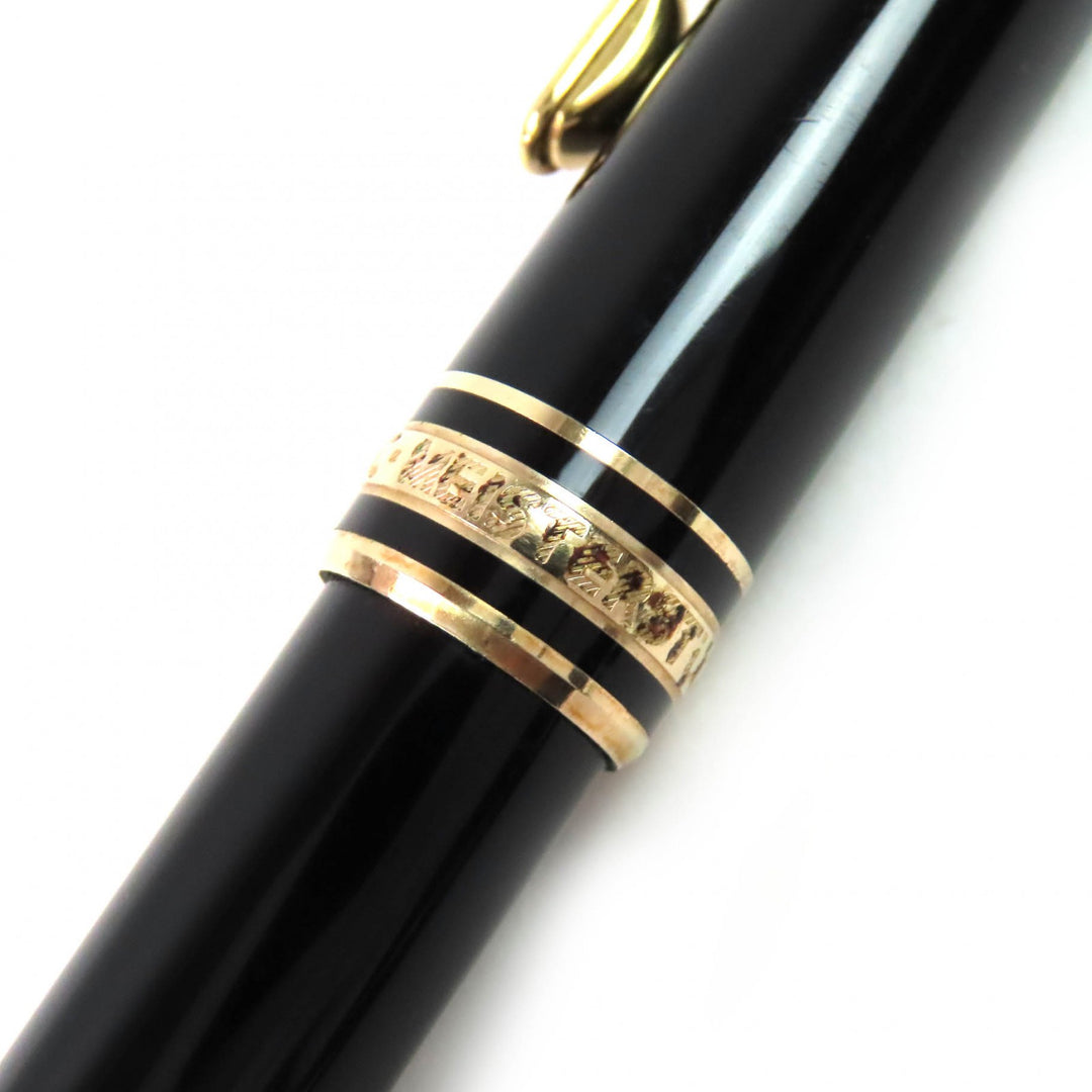 Very Good MONTBLANC Ballpoint pen Meisterstück Classic black mens
