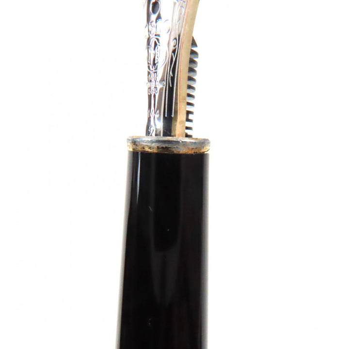Very Good MONTBLANC fountain pen Meisterstck Classic white star Black gold 14K