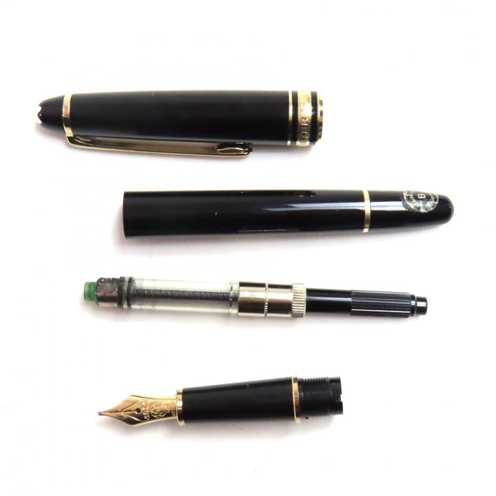 Great MONTBLANC fountain pen Meisterstck Classic white star Black gold 14K mens