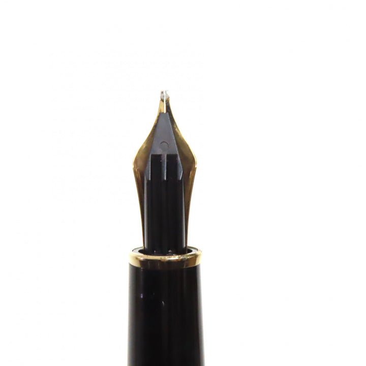 Great MONTBLANC fountain pen Meisterstck Classic white star Black gold 14K mens