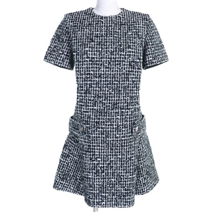 Excellent LOUIS VUITTON one piece Short Sleeve with LV Buttons Black White wool