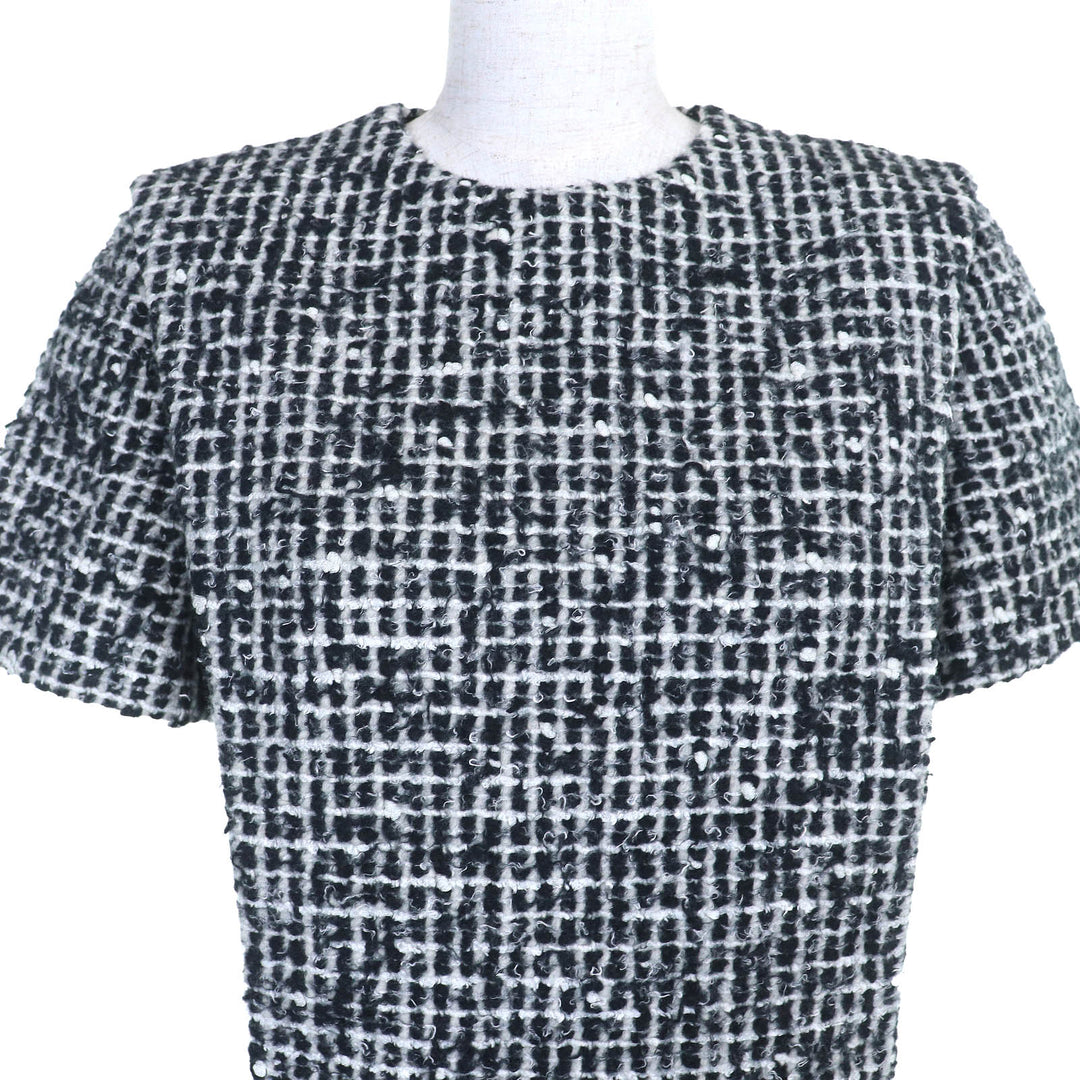 Excellent LOUIS VUITTON one piece Short Sleeve with LV Buttons Black White wool