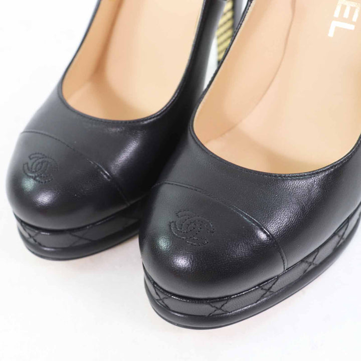 Excellent CHANEL pumps COCO Mark round toe black leather Women 36 G28461