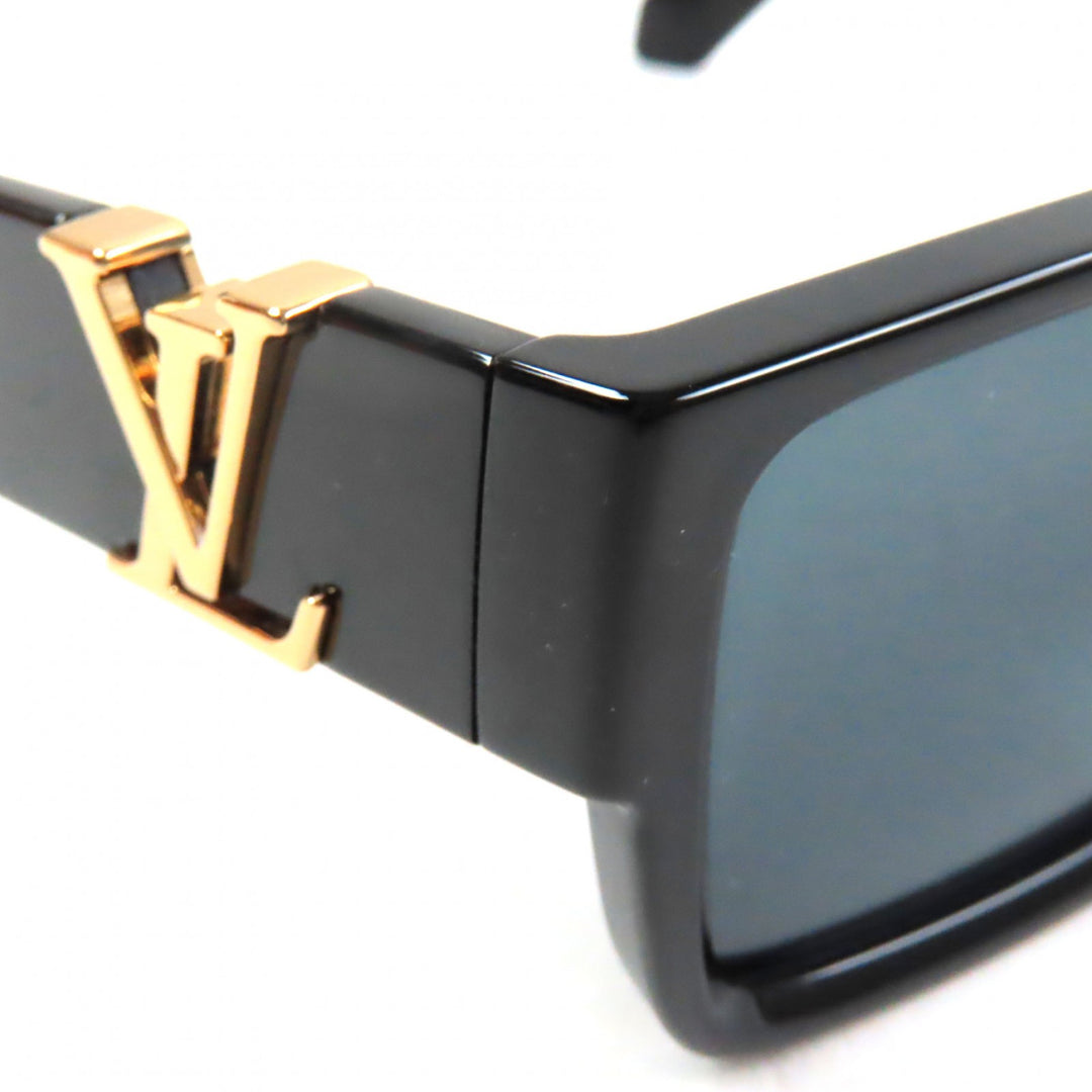 Excellent LOUIS VUITTON sunglasses LV Sleek Square black mens Z2062E
