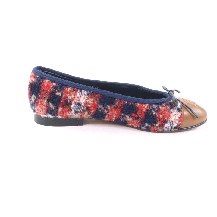 Great CHANEL pumps COCO Mark Ballerina Tweed Flats with Bow and Leather Women