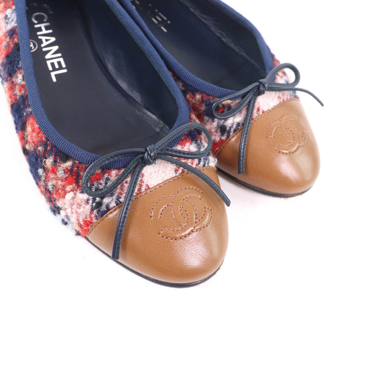 Great CHANEL pumps COCO Mark Ballerina Tweed Flats with Bow and Leather Women