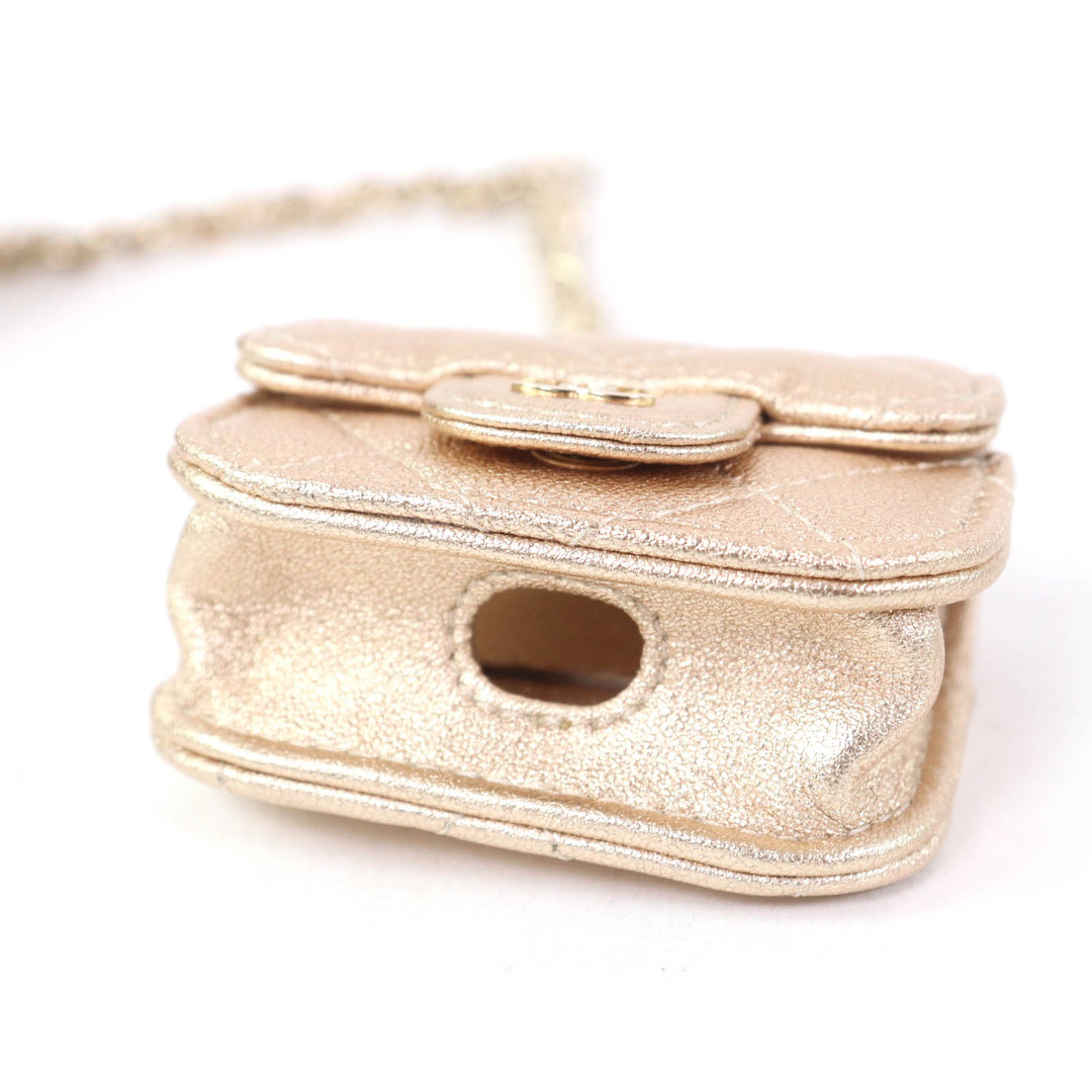 Pristine CHANEL Coin case Matelasse Coin case AirPods Pro case 2024 Years Gift
