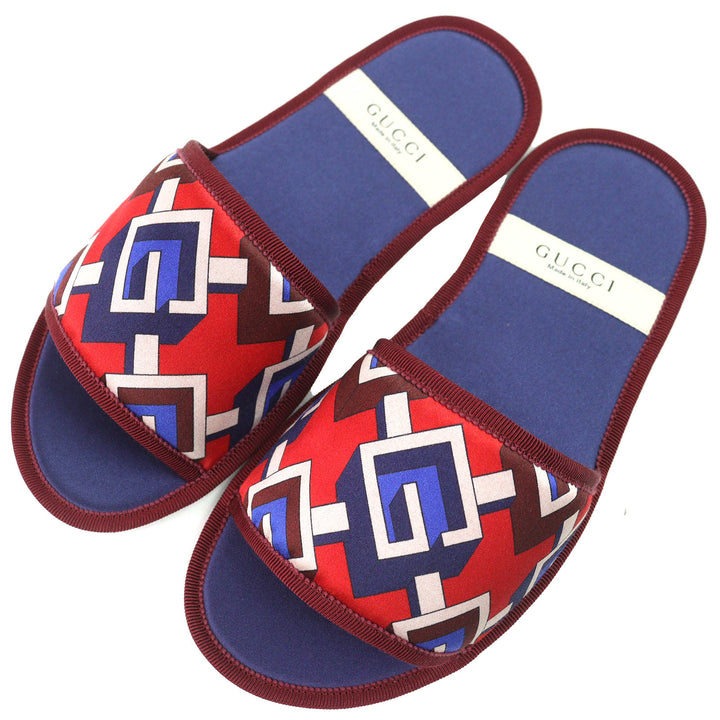 Pristine GUCCI Other set Geometric Travel Set Eye mask, air pillow, slippers