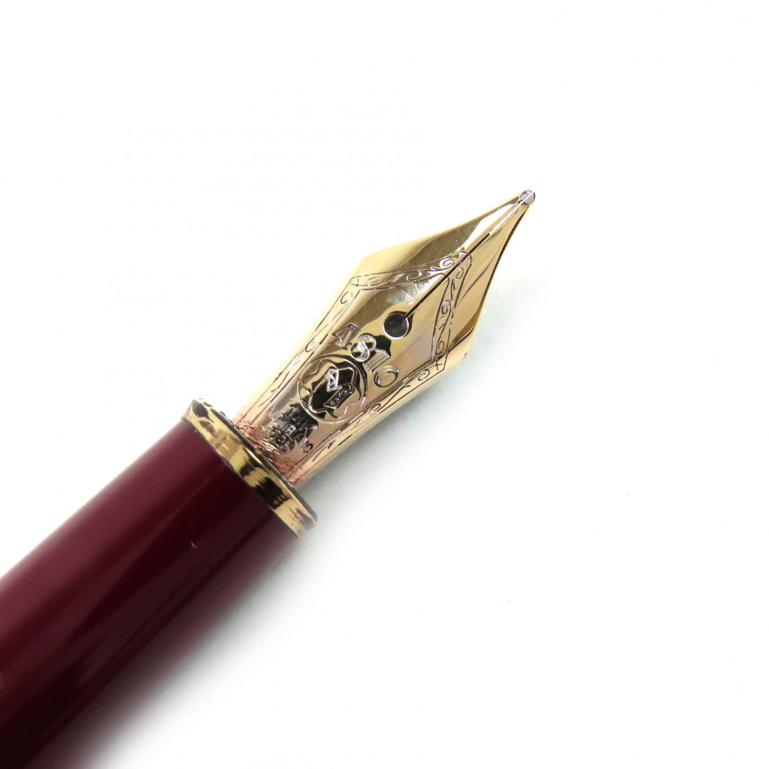 Very Good MONTBLANC fountain pen Meisterstck Classic white star 14K