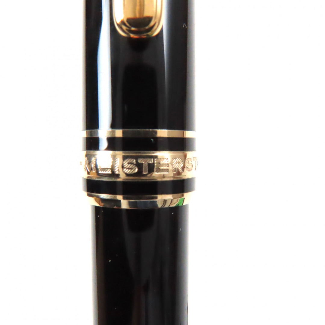 Great MONTBLANC fountain pen Meisterstück Classic white star black 14K mens
