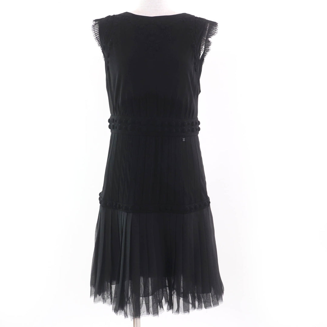 Excellent CHANEL Little Black Dress Little Black Silk COCO Mark black 40 07A