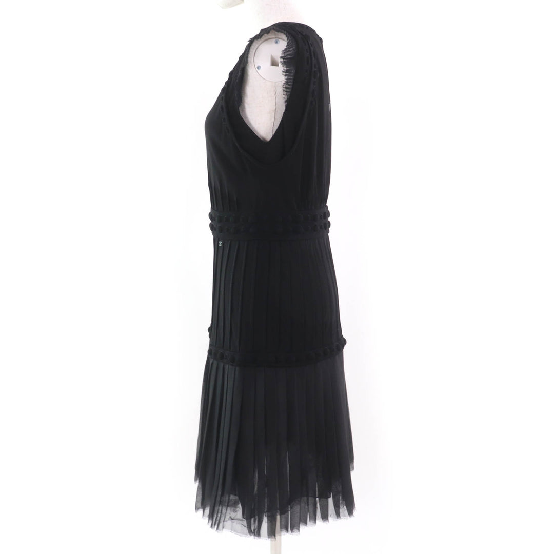 Excellent CHANEL Little Black Dress Little Black Silk COCO Mark black 40 07A