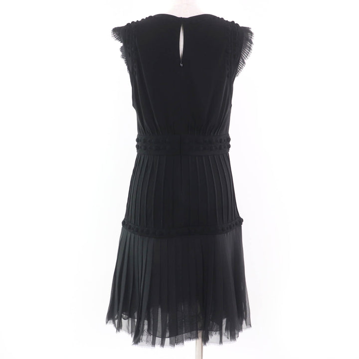 Excellent CHANEL Little Black Dress Little Black Silk COCO Mark black 40 07A
