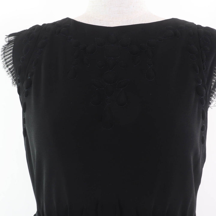 Excellent CHANEL Little Black Dress Little Black Silk COCO Mark black 40 07A