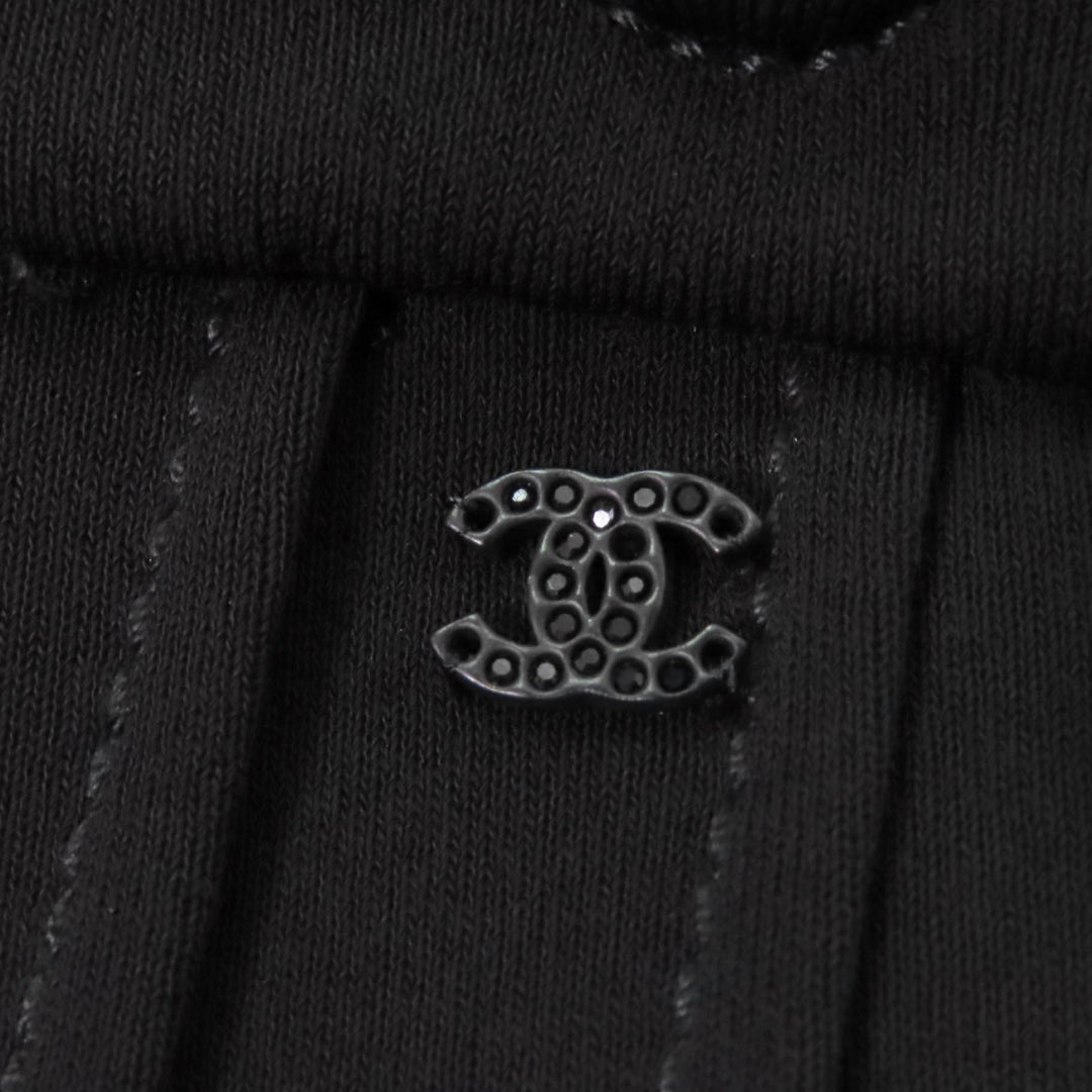 Excellent CHANEL Little Black Dress Little Black Silk COCO Mark black 40 07A