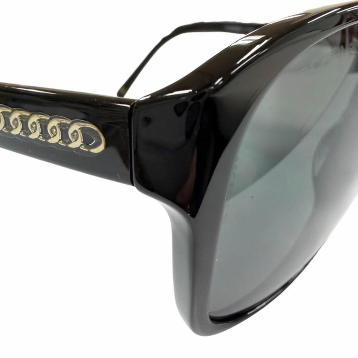 Great CHANEL sunglasses black mens