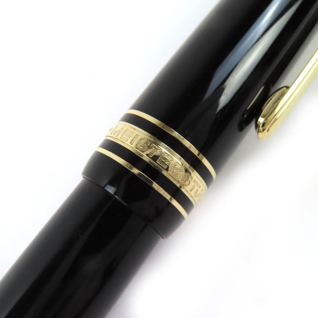 Very Good MONTBLANC fountain pen Meisterstück 146 white star black 14K mens