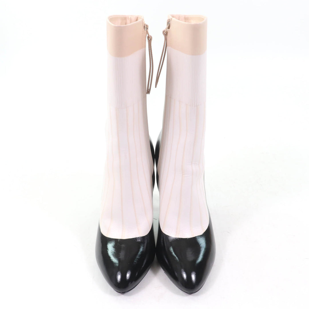 Excellent LOUIS VUITTON Ankle boots LV logo pointed toe Black White leather