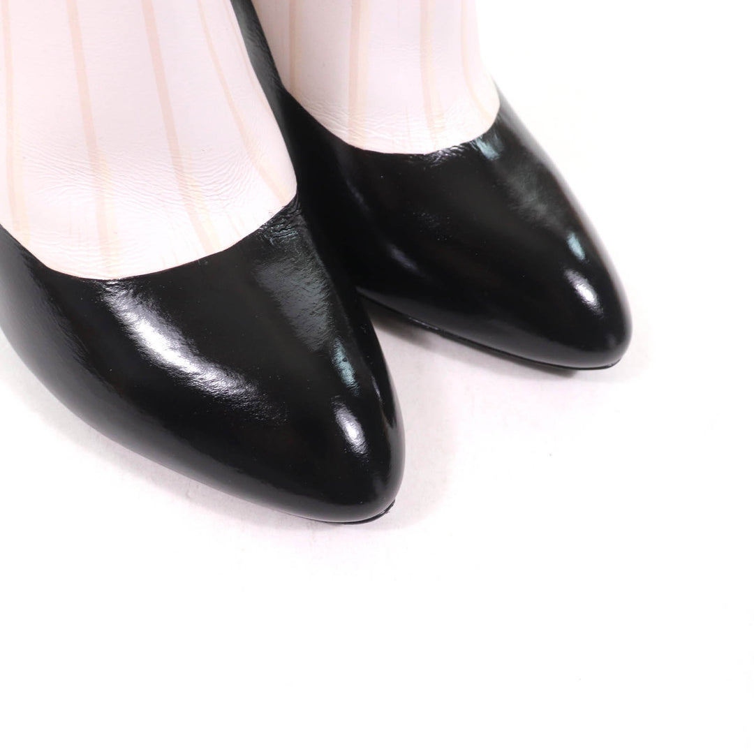 Excellent LOUIS VUITTON Ankle boots LV logo pointed toe Black White leather Women 37.5