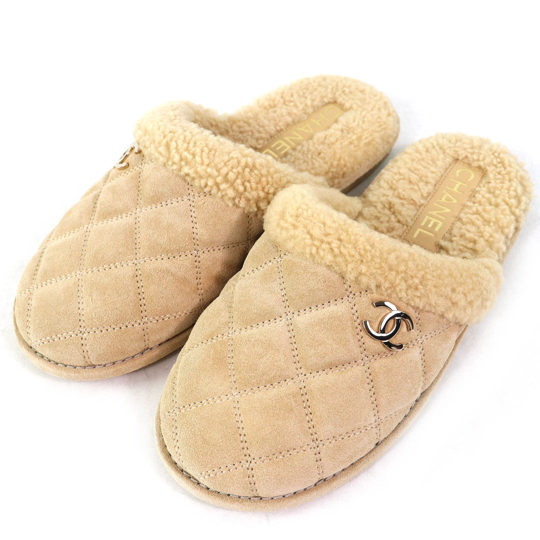 Pristine CHANEL Mule COCO Mark Matelasse Boa Slippers Room Shoes beige Women 36
