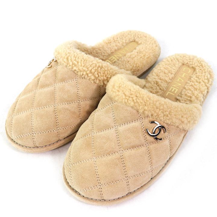 Pristine CHANEL Mule COCO Mark Matelasse Boa Slippers Room Shoes beige Women 36