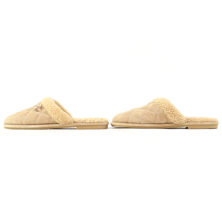 Pristine CHANEL Mule COCO Mark Matelasse Boa Slippers Room Shoes beige Women 36