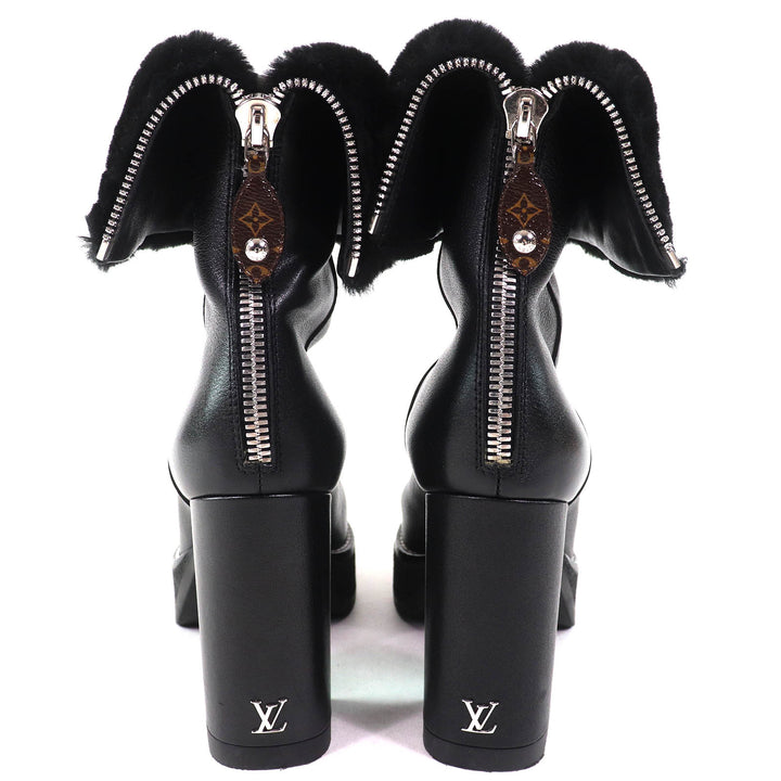 Great LOUIS VUITTON short boots LV logo Metal back zip leather shearling Women 36.5