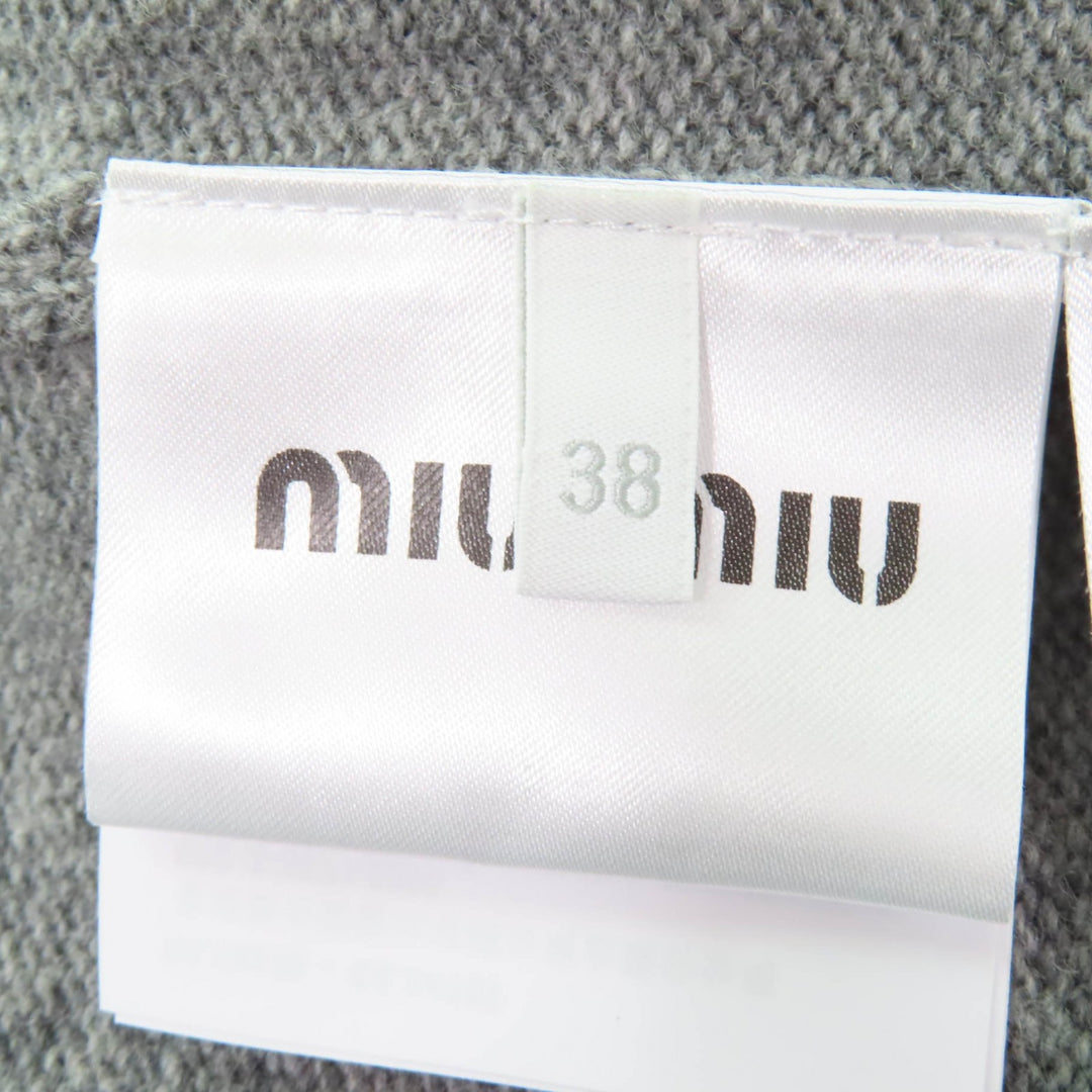 Excellent MIUMIU knit Back logo Cropped length V-neck Long sleeves Women 38