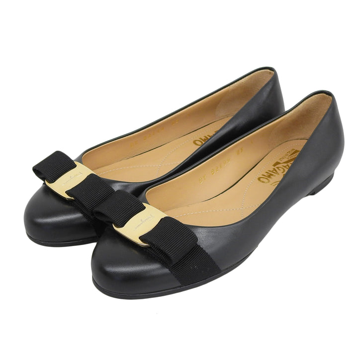 Excellent Salvatore Ferragamo pumps VARINA Vara ribbon black leather Women 5