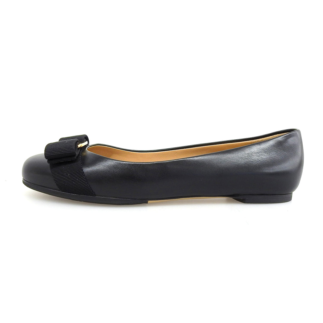 Excellent Salvatore Ferragamo pumps VARINA Vara ribbon black leather Women 5