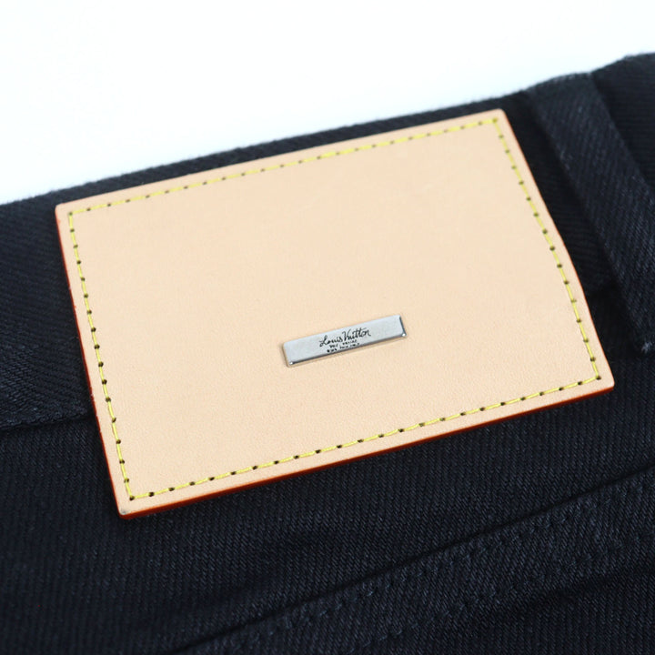 Great LOUIS VUITTON Slim stretch denim pants Logo button 34 HID70W