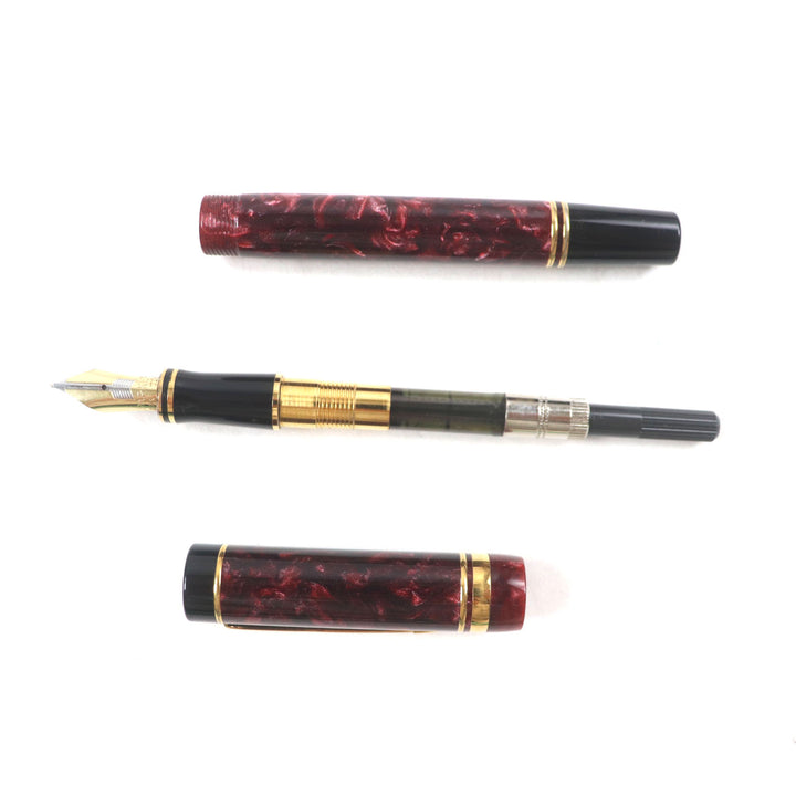 Very Good PARKER fountain pen Duofield Marble Red International 18K